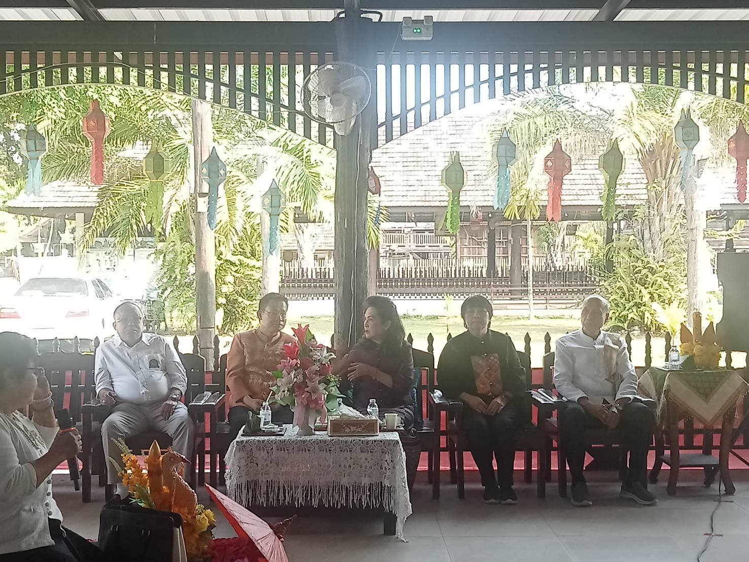 📩ฉบับที่ 23/170369 สำนักงานพัฒนาชุมชนอำเภอพาน  ร่วมพิธีเปิดข่วงสภาวัฒนธรรมสัญจร 6 อำเภอ เพื่อการขับเคลื่อนงานสภาวัฒนธรรมจังหวัดเขียงราย และเวทีค้นหามรดกภูมิปัญญาทางวัฒนธรรมท้องถิ่น ปี 2569