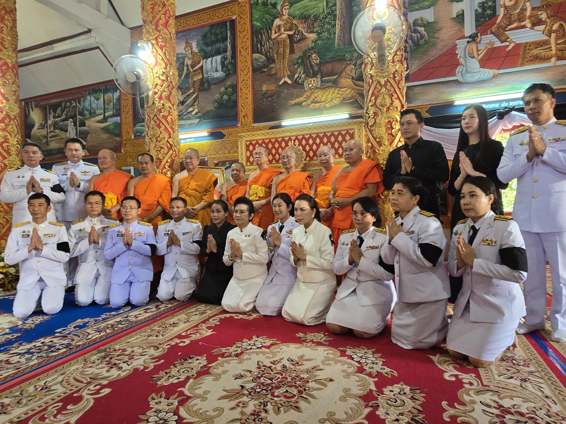 ข่าวประชาสัมพันธ์ ฉบับที่ 27 อำเภอพาน จัดพิธีพระราชทานน้ำหลวงสรงศพ พระครูปิยวรรณพิพัฒน์ อดีตเจ้าอาวาสวัดหัวฝาย โดยมี รองผู้ว่าฯ เชียงราย เป็นประธานในพิธี